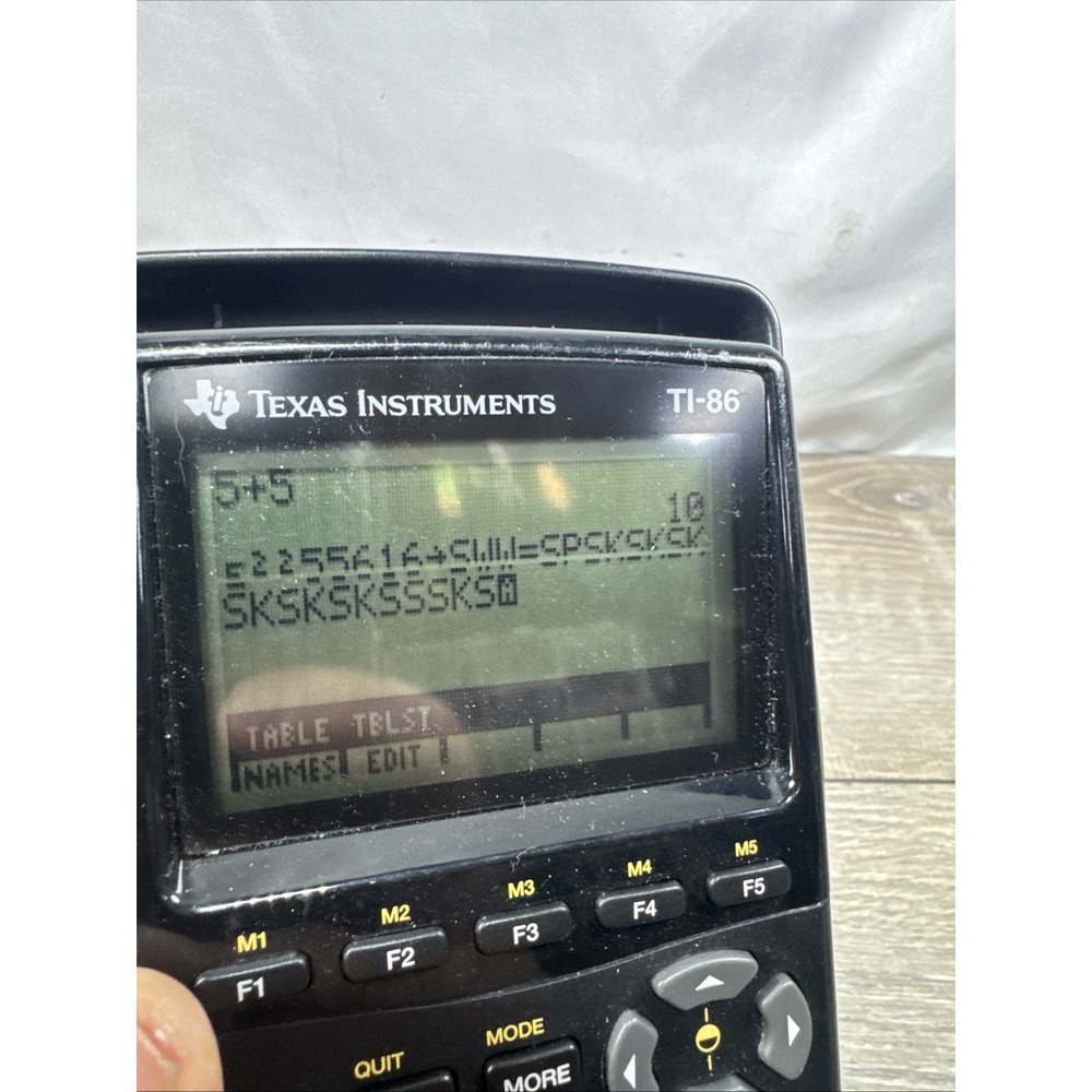 Texas Instruments TI-86 Graphing Calculator w/ Cover - Tested Working - Picture 2 of 5